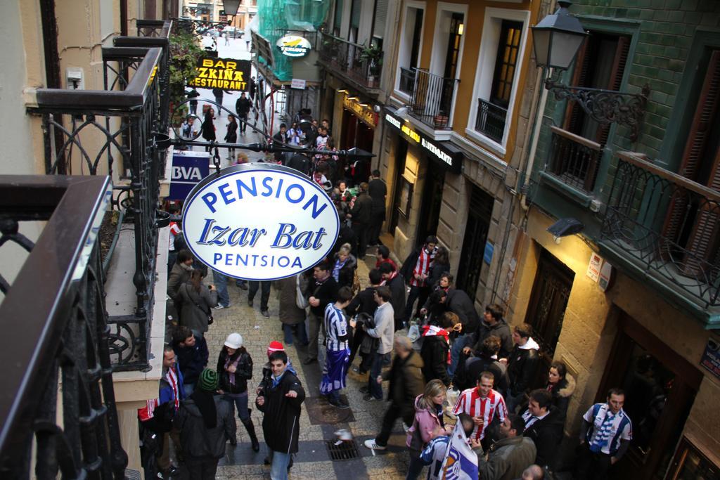 Pension Izar Bat San Sebastián Exterior foto